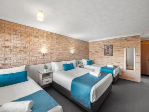 Kennedy Drive Airport Motel,Near Seagulls Table Tennis,5 star