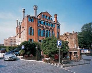 Santa Chiara Hotel,Near St. Mary Of The Friars,5 star