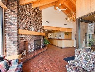 Travelodge By Wyndham Thunder Bay,Thunder Bay>>Ontario,2 star