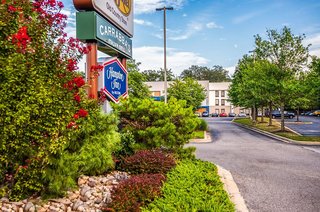 hampton inn waldorf