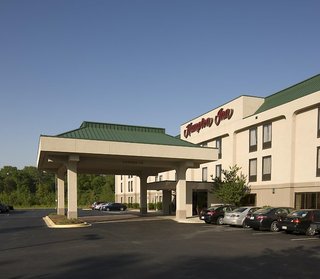 hampton inn waldorf