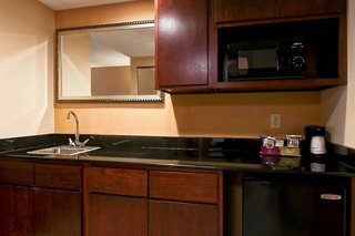 hampton inn waldorf