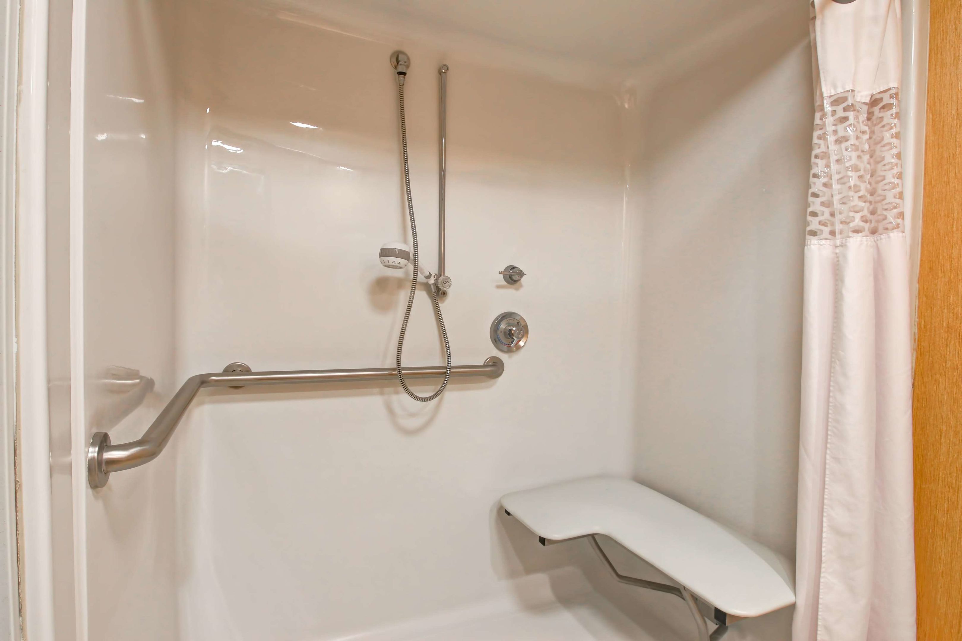 hampton inn waldorf