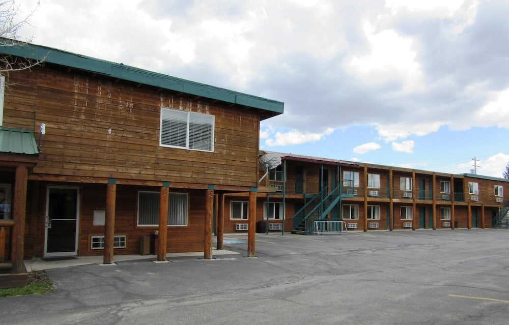 west yellowstone