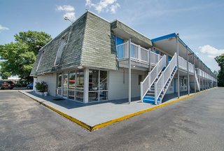 studio 6 wilmington nc