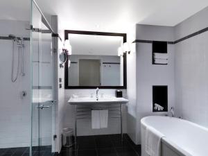 Amora Hotel Jamison Sydney,New South Wales>>Glebe,5 star