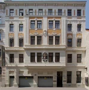 Hotel Zipser,Lange Gasse 49,3 star