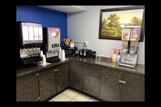 Econo Lodge Inn & Suites,Norfolk - Virginia Beach>>Norfolk,2 star