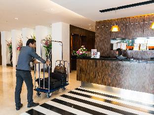 novotel living bangkok sukhumvit legacy