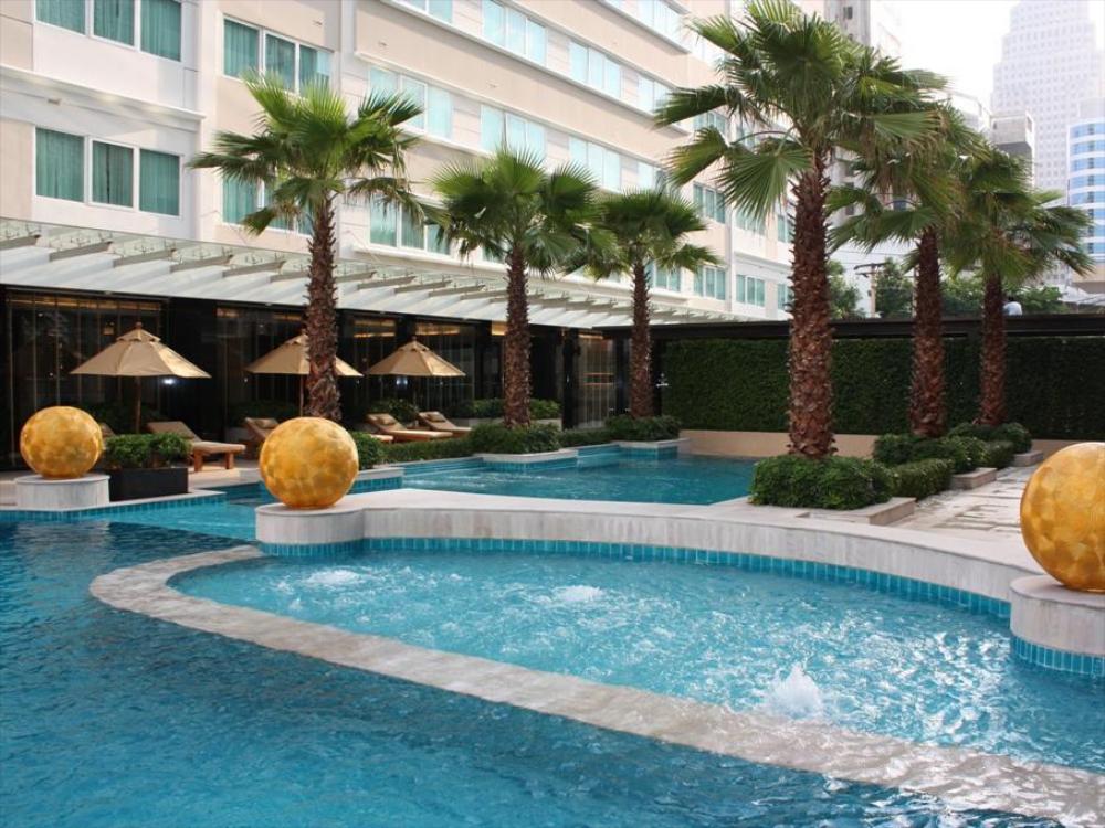 novotel living bangkok sukhumvit legacy