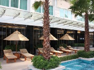 novotel living bangkok sukhumvit legacy