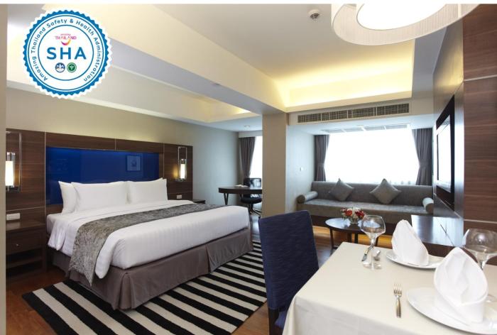 novotel living bangkok sukhumvit legacy
