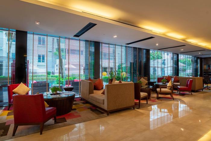 novotel living bangkok sukhumvit legacy