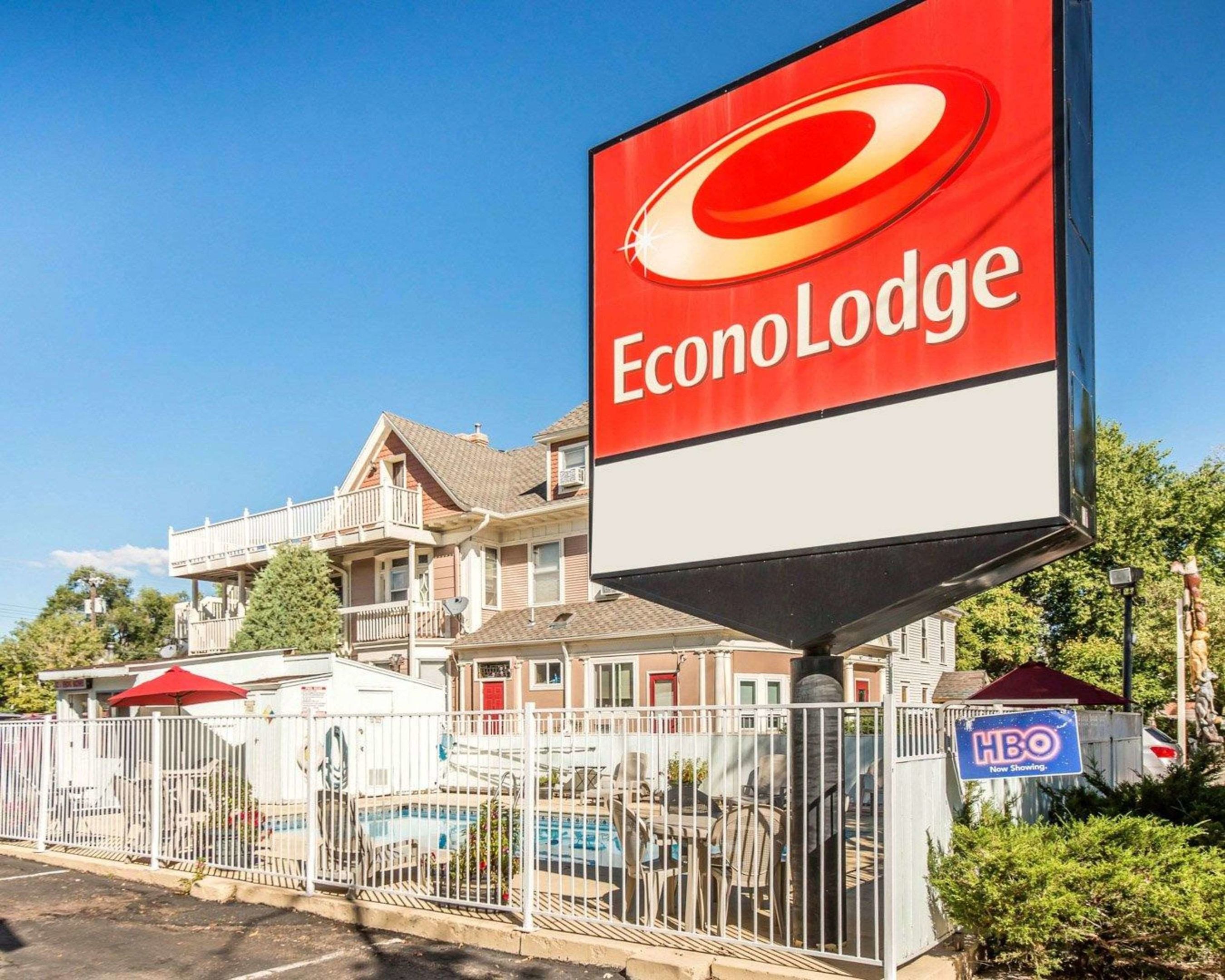 econo lodge downtown