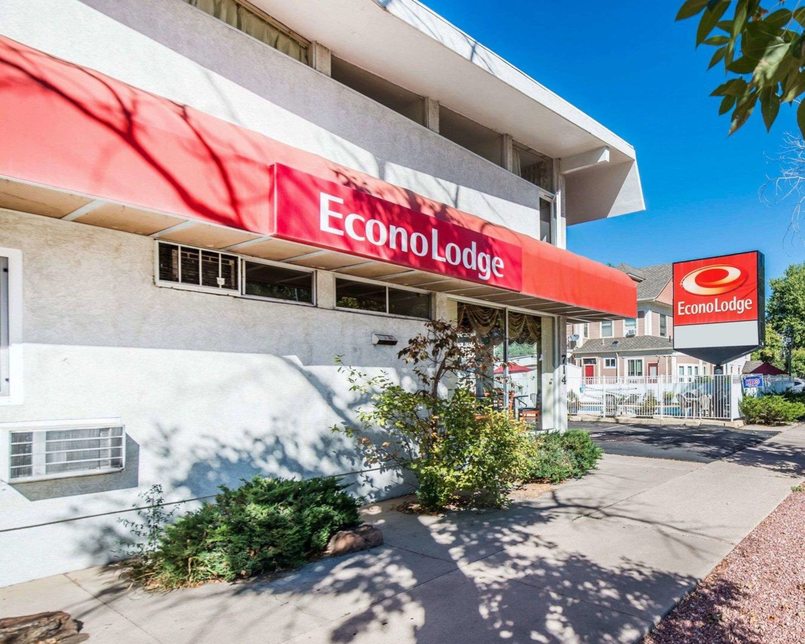 econo lodge downtown