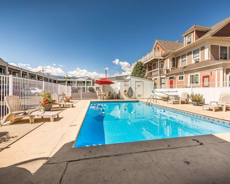 econo lodge downtown