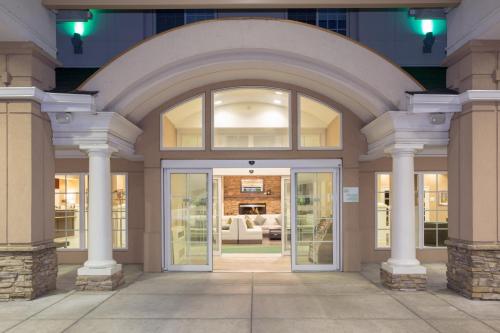holiday inn colorado springs airport by ihg