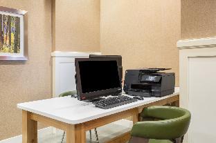 holiday inn colorado springs airport by ihg