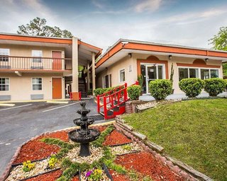 Econo Lodge Fort Jackson,Forest Acres>>Columbia,2 star