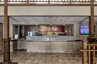 blossom hotel and suites traverse city