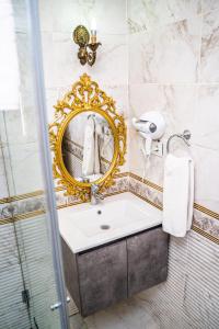 leyenda hotel