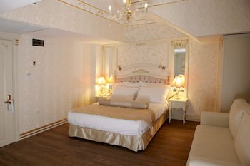leyenda hotel