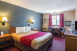 Econo Lodge Junction City I-70 Near Fort Riley,Grandview Plaza>>Fort Riley,2 star