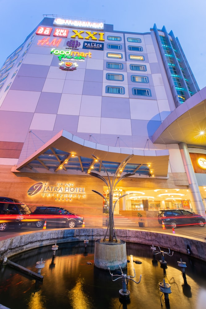 grand jatra hotel balikpapan