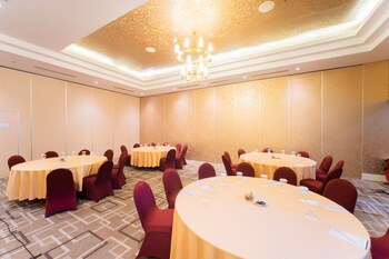 grand jatra hotel balikpapan