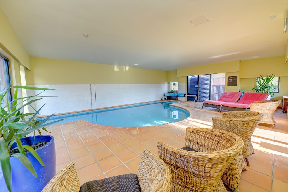 comfort inn and suites city views