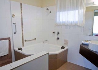 comfort inn and suites city views