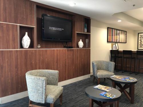 holiday inn express and suites franklin ky by ihg