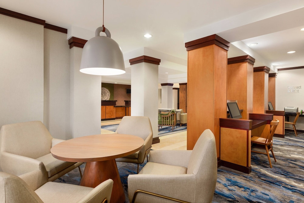 fairfield inn and suites jacksonville west chaffee point