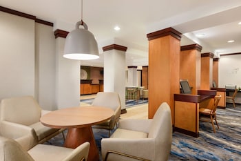 fairfield inn and suites jacksonville west chaffee point