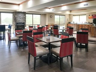 Comfort Suites Johnson City Near University,Johnson City>>Erwin,3 star