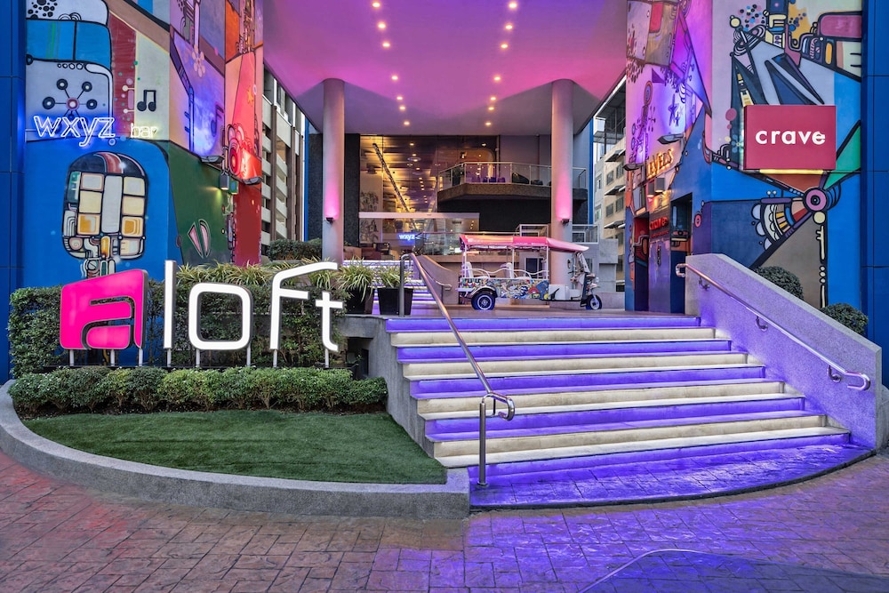 aloft bangkok sukhumvit 11