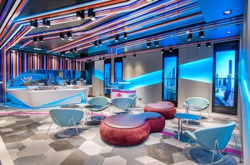 aloft bangkok sukhumvit 11