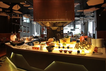 aloft bangkok sukhumvit 11