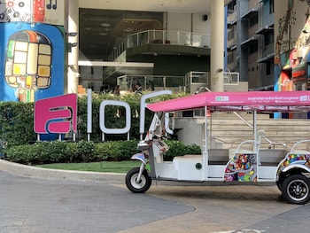 aloft bangkok sukhumvit 11