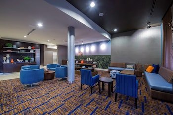 courtyard columbus
