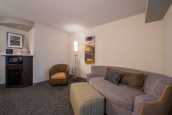 courtyard columbus