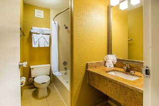Comfort Inn & Suites Kissimmee By The Parks,Davenport>>Celebration,3 star