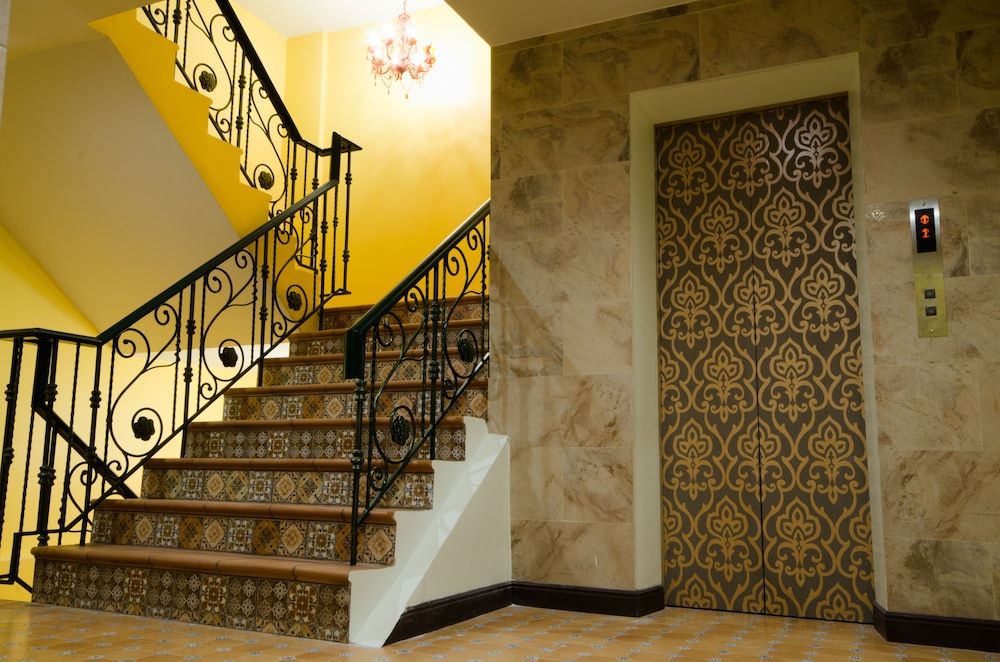 khaosan palace hotel