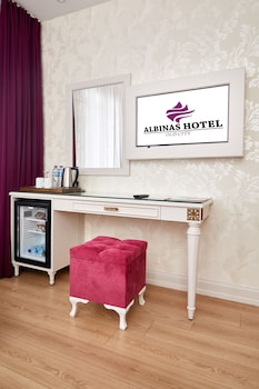 albinas hotel old city