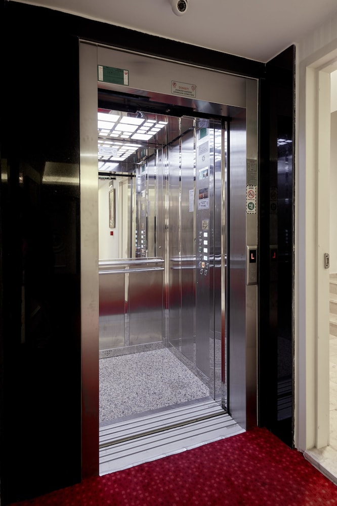 albinas hotel old city