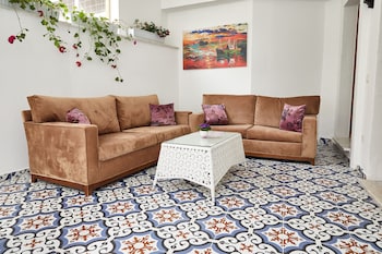 albinas hotel old city