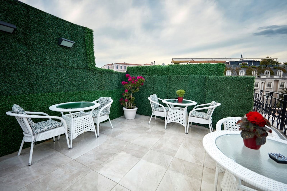 albinas hotel old city