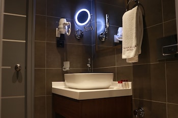 nova plaza crystal hotel and spa