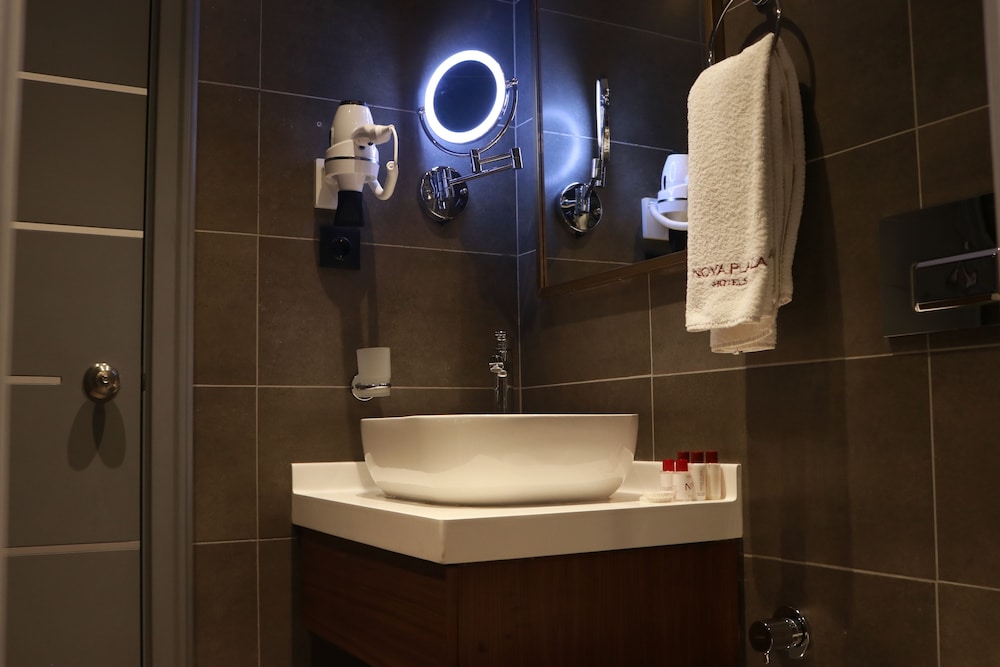 nova plaza crystal hotel and spa