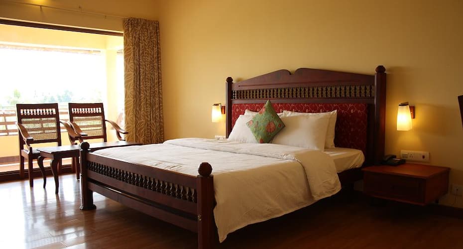 manor backwater resort